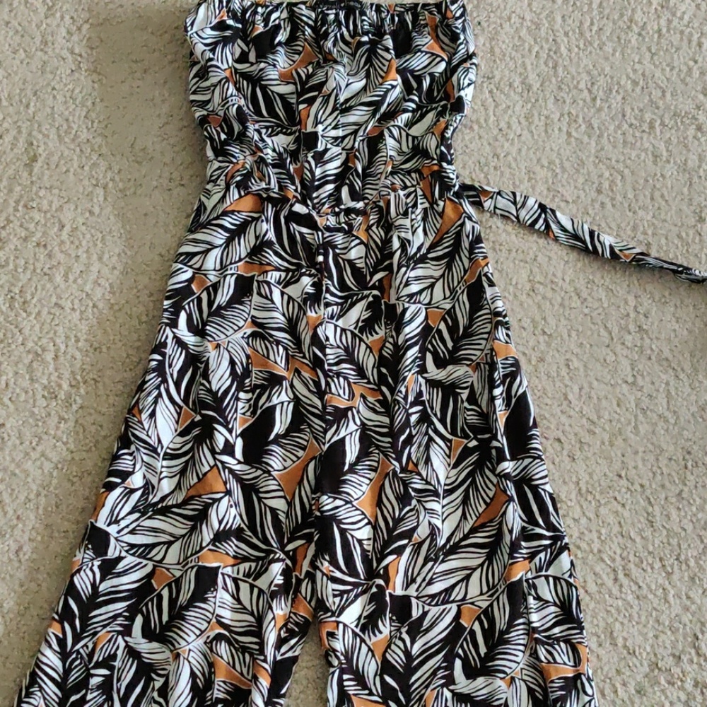 Jumpsuit - Picture 2 of 4